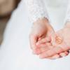 Куда деть обручальное кольцо после развода: народные приметы, традиции, советы психологов
