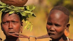 Странные и необычные традиции африки